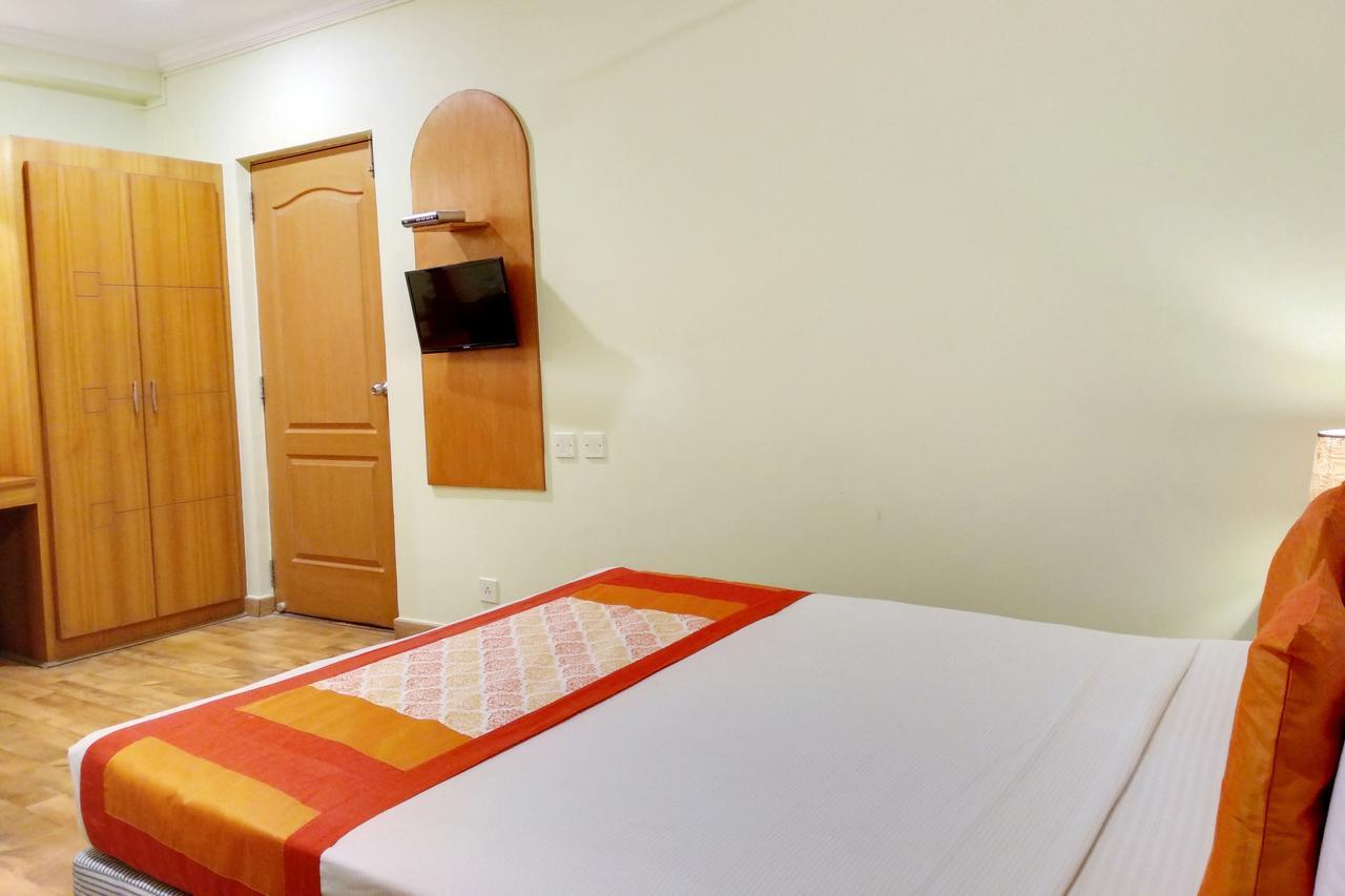 Oyo 6110 Thalassa Suites バンガロール エクステリア 写真