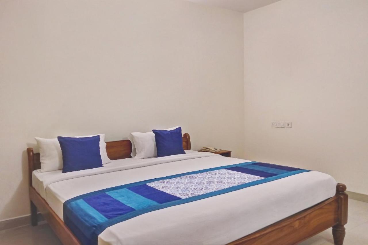 Oyo 6110 Thalassa Suites バンガロール エクステリア 写真